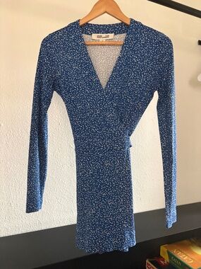 Diane Von Furstenberg Silk Jersey Knit Stretch Wrap Mini Romper French Blue 0